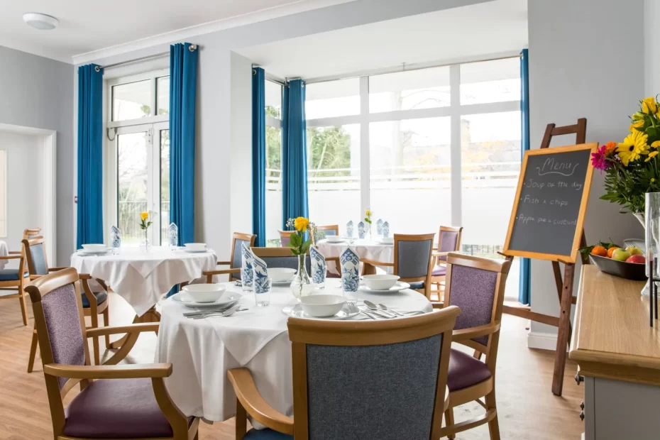 Care Home Bury St Edmunds / Fornham House