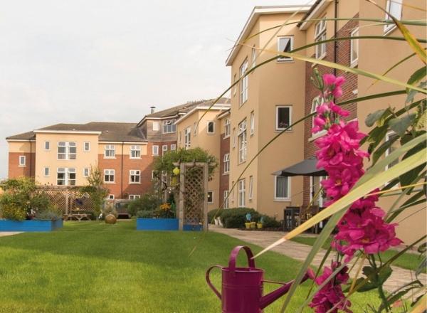 Sandown Park Care Home | Windsor | Healthcare Homes