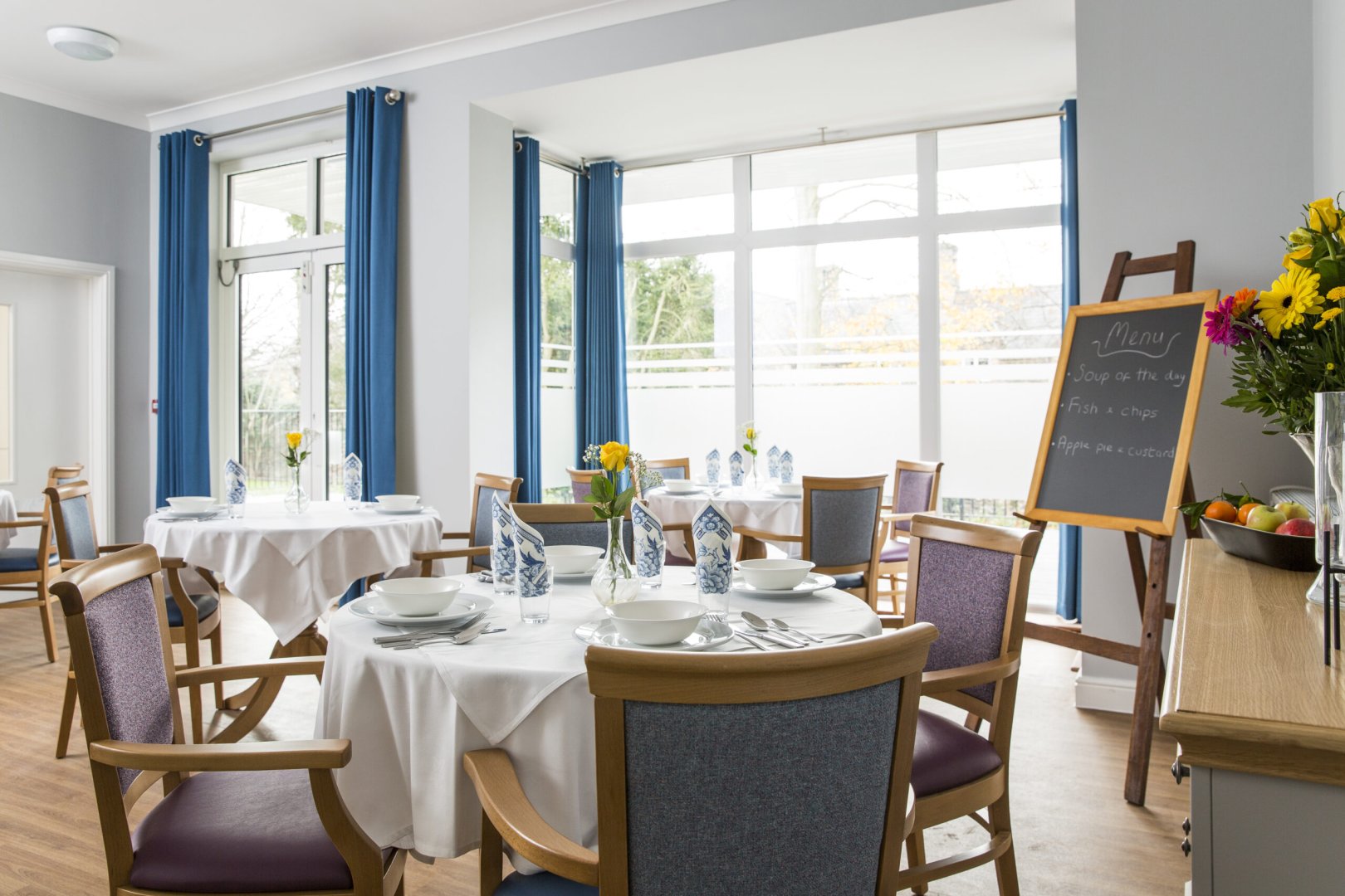 Dining (1)